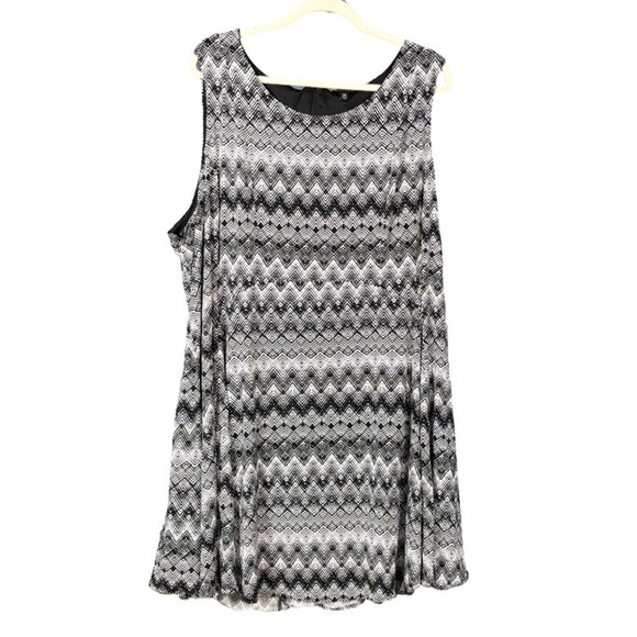 Torrid A Line Dress Size 26 Fit & Flare Sleeveless Lined Black Whimsygoth Casual - Picture 8 of 8